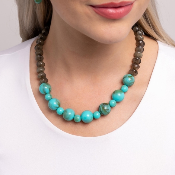 Elegant Turquoise and Brown Beaded Necklace - Picture 2 of 3